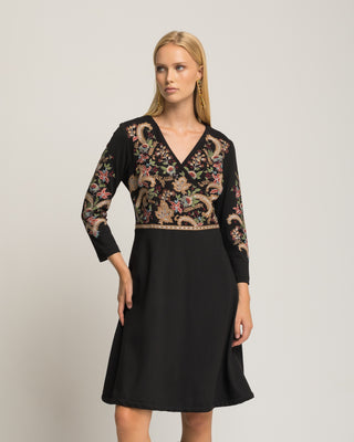 Vestido corto bordados Caprise