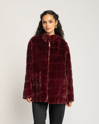 Chaqueta de pelo sintético granate Celestia