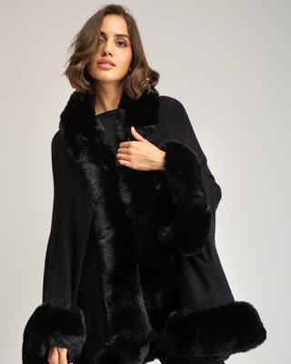 Poncho negro Irina