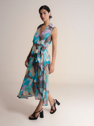 Vestido midi con solapa y escote pico cruzado