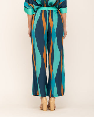 Pantalón con cinturilla y cintura elástica en espalda