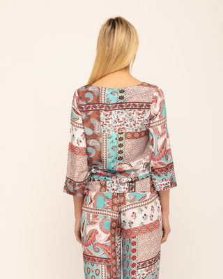 Blusa con cuello barco y manga francesa Multi Patch