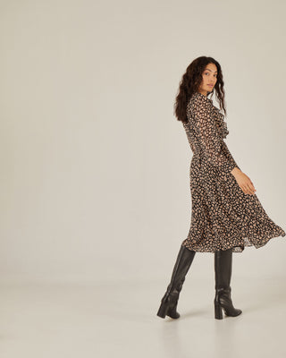 Vestido midi camisero con volante