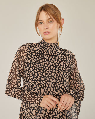 Vestido corto con volante
