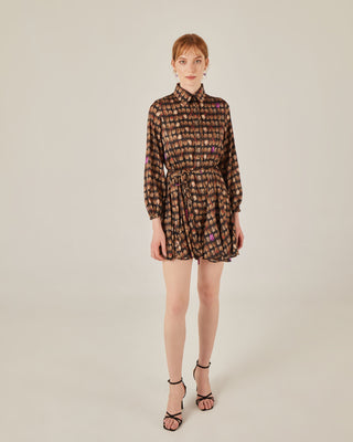 Vestido corto camisero con volantes