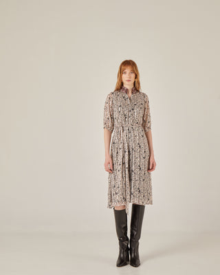Vestido midi estilo camisero con bordado