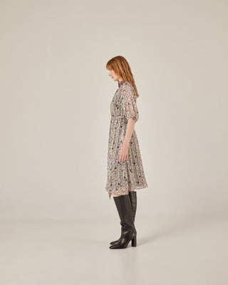 Vestido midi estilo camisero con bordado