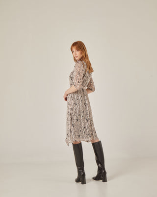 Vestido midi estilo camisero con bordado