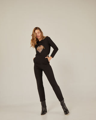 Sudadera con bordado frontal