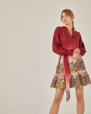 Vestido corto evasé con volante