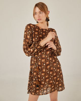 Vestido corto manga larga