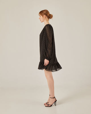 Vestido corto con volante y goma metálica lurex