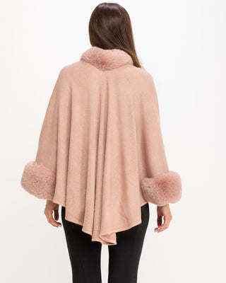 Poncho escote en pico