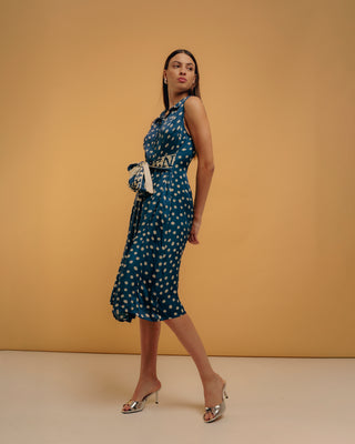 Vestido midi camisero con cinturón personalizado y manga sisa