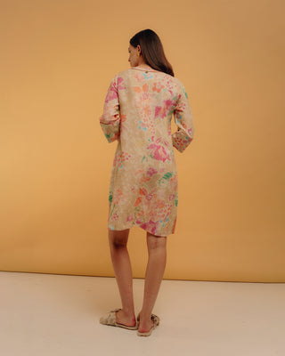 Vestido corto manga 3/4