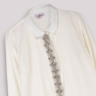 Camisa blanca con pedrería Lucía