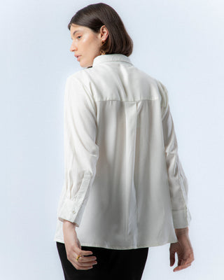 camisa blanca de lentejuelas Lucía.