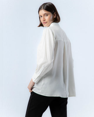 camisa blanca de lentejuelas Lucía.