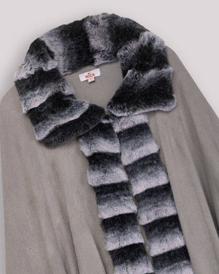 Poncho Pelo Gris Carmen