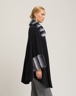Poncho Pelo Negro Carmen
