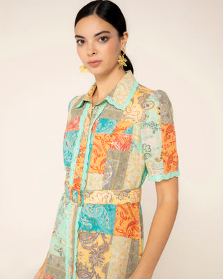 Imagen promocional de vestido corto encaje en bajo kaori