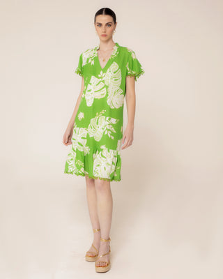 Detalle visual de vestido corto verde lima tropic