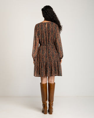 Vestido corto con volantes Eliora