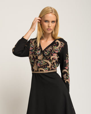Vestido corto bordados Caprise
