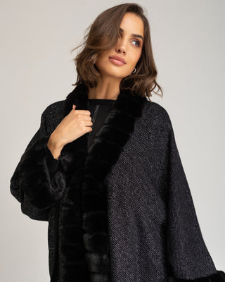 Poncho con ribete negro Loren