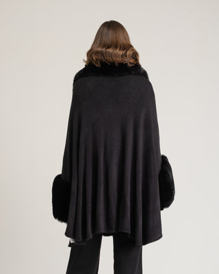 Poncho negro Gia