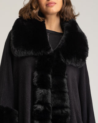Poncho negro Gia