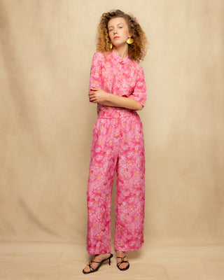 pantalon fluido estampado rosa 1