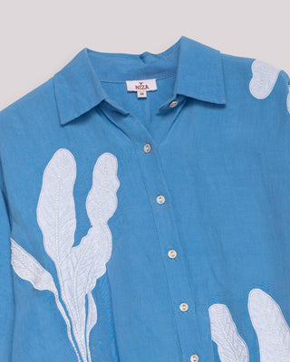 camisa azul bordado 8