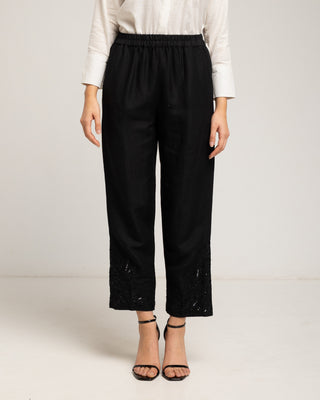 pantalon negro bordado 7