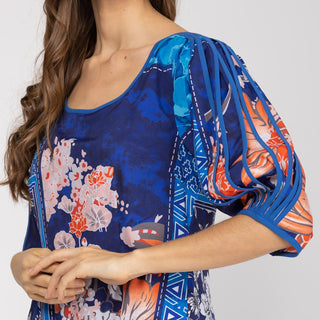Vestido corto con cuello redondo