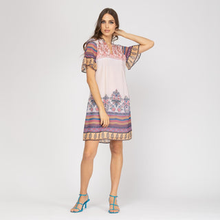 Vestido corto con plisados frontale