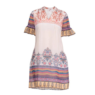 Vestido corto con plisados frontale