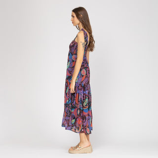 Vestido largo con evasé de paneles