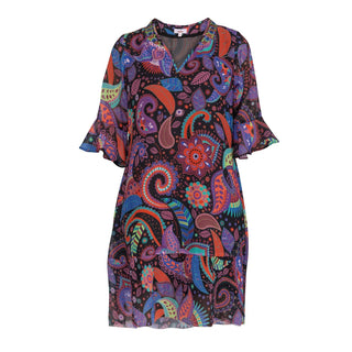Vestido corto y relajado con plisado