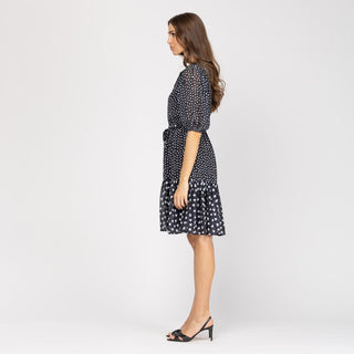 Vestido corto con cintura elástica