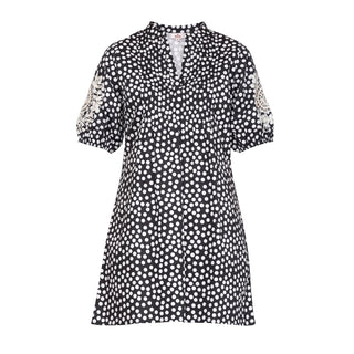 Vestido corto con bordado