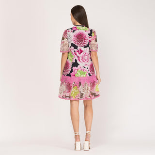 Vestido corto camisero con encaje