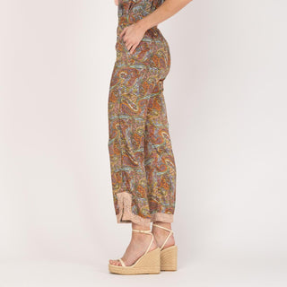 Pantalón estampado fluido con encaje