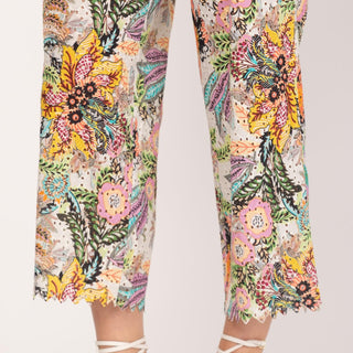 Pantalón ancho de algodón perforado