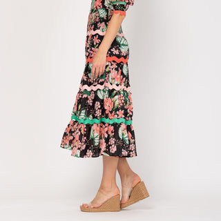 Falda midi estampada con paneles