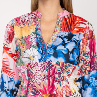 Blusa estampada con bordado