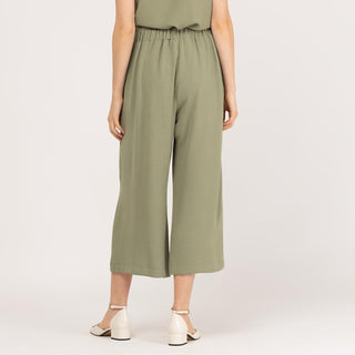 Pantalón ancho pliegues verde