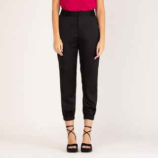 Pantalón cargo satinado
